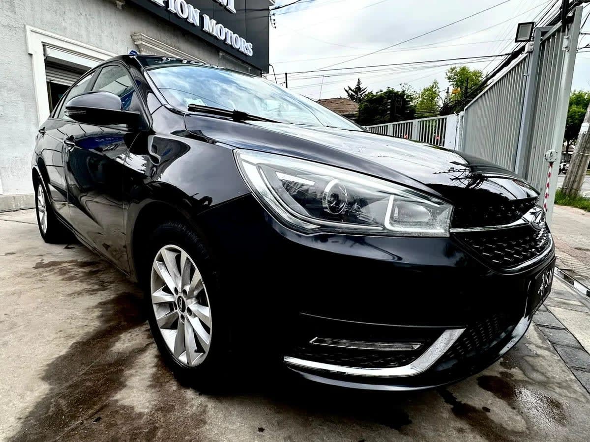 2022 Chery ARRIZO 5 1.5L GLS MT 2022 Negro - Miniatura 4