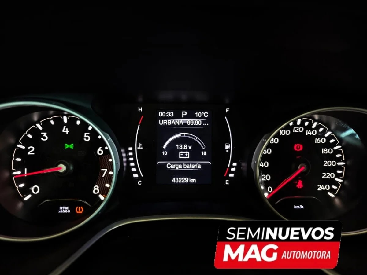 2021 Jeep Compass 2.4 Plata - Miniatura 9