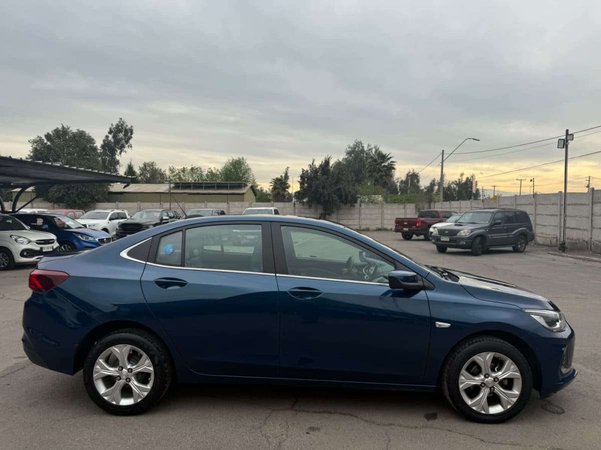 2022 Chevrolet Onix NB Premier Azul - Miniatura 6