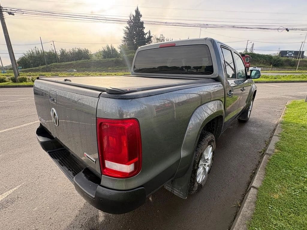 2023 Volkswagen Amarok 2.0 - Miniatura 5