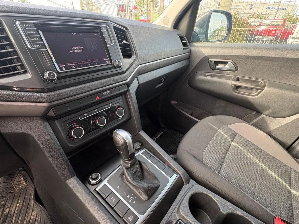 2023 Volkswagen Amarok 2.0 - Miniatura 9