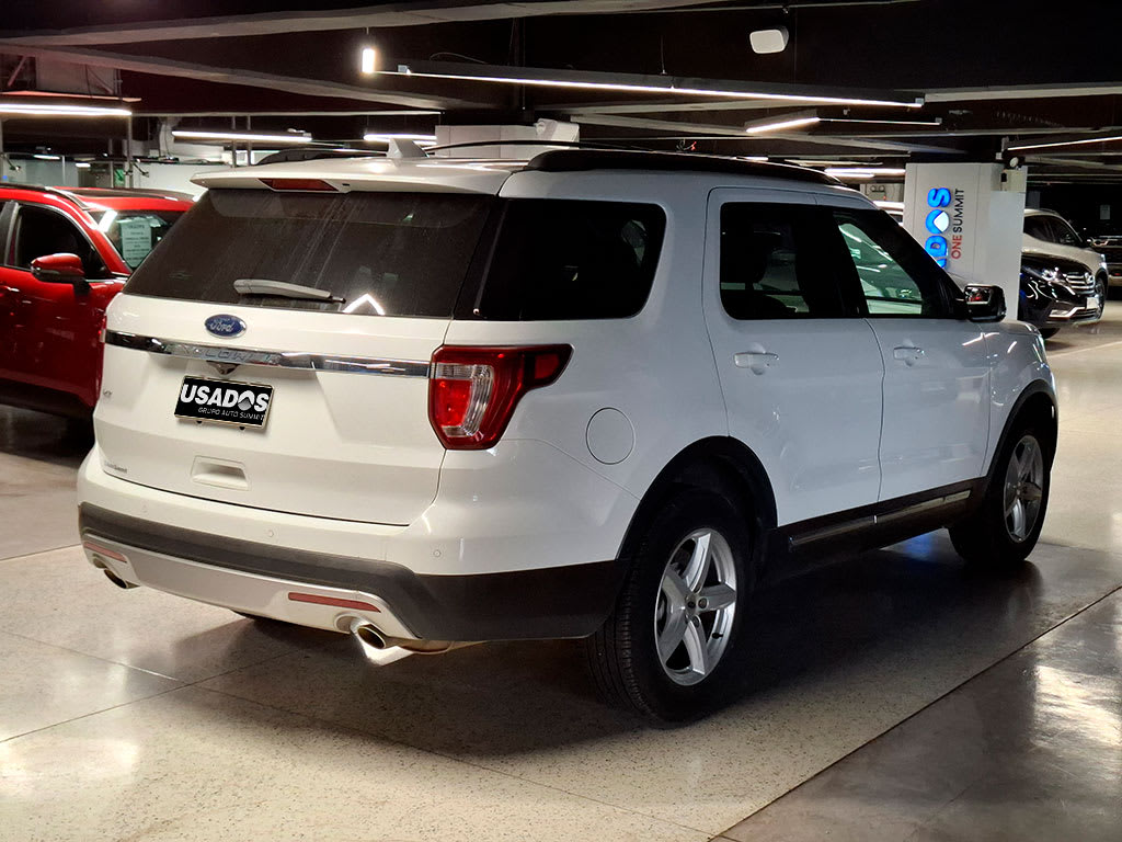 2018 Ford Explorer XLT - Miniatura 2