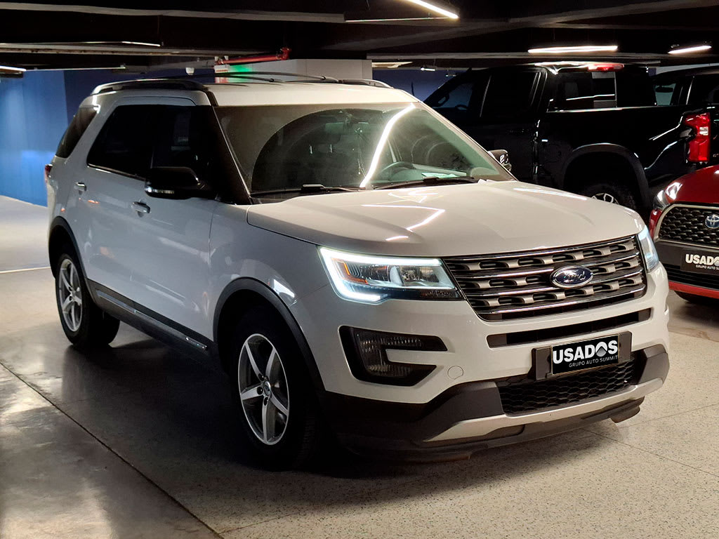 2018 Ford Explorer XLT - Miniatura 10
