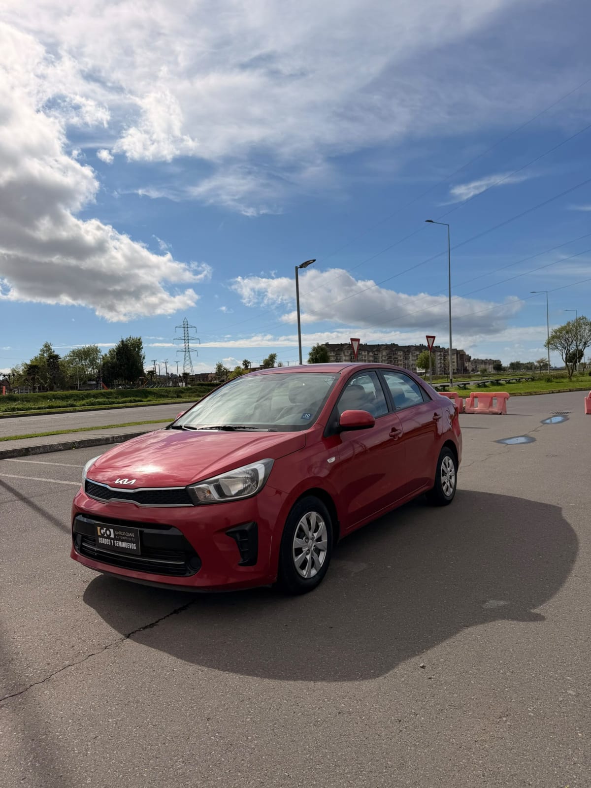 2023 KIA SOLUTO LX Rojo - Imagen 1