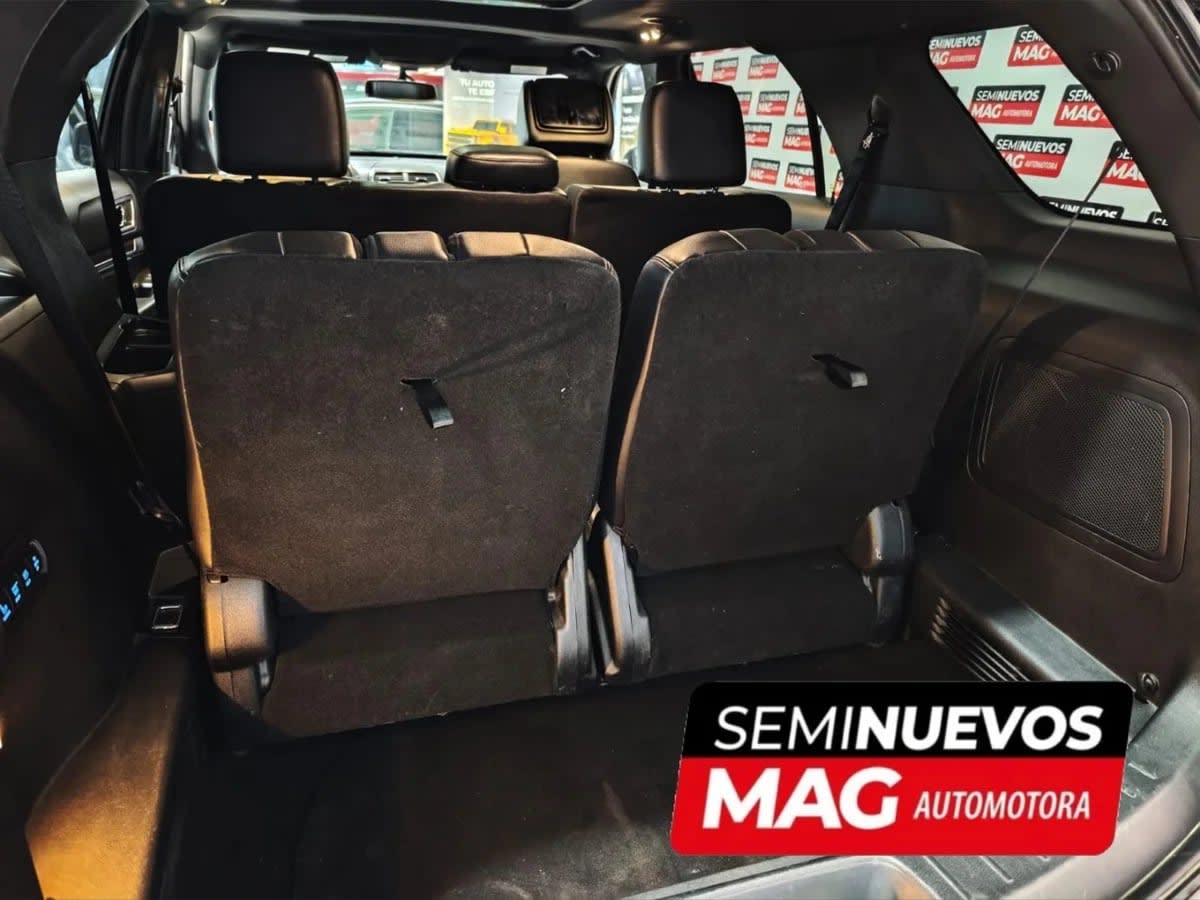 2019 Ford Explorer LTD Gris - Miniatura 6