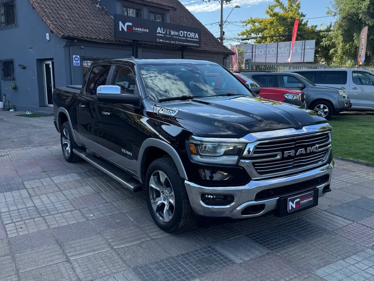 2021 Dodge Ram 1500 5.7 Negro - Imagen 1