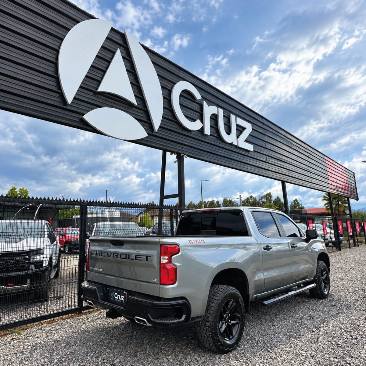 2026 Chevrolet Silverado Trail - Miniatura 4