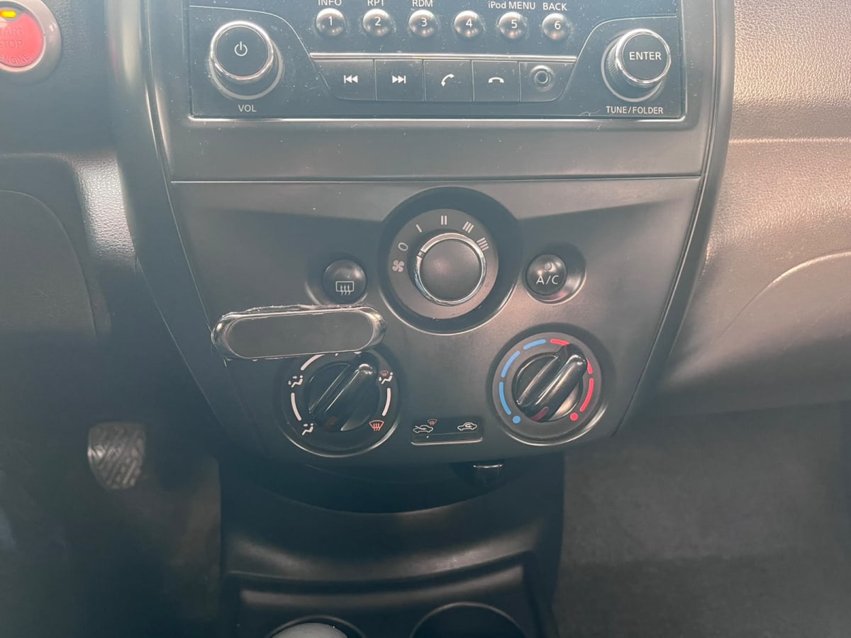 2016 Nissan VERSA 1.6 Blanco - Miniatura 9