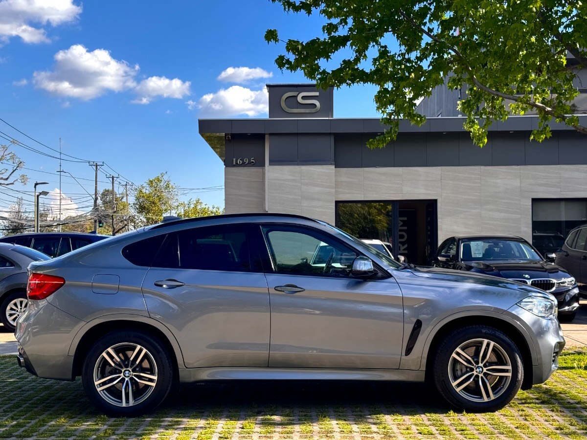 2016 BMW X6 XDRIVE50I Gris - Miniatura 4