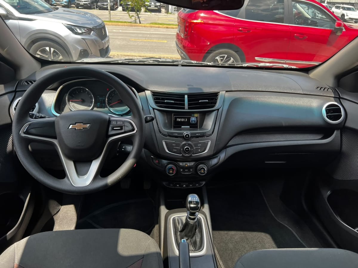 2020 Chevrolet SAIL 1.5 - Miniatura 10