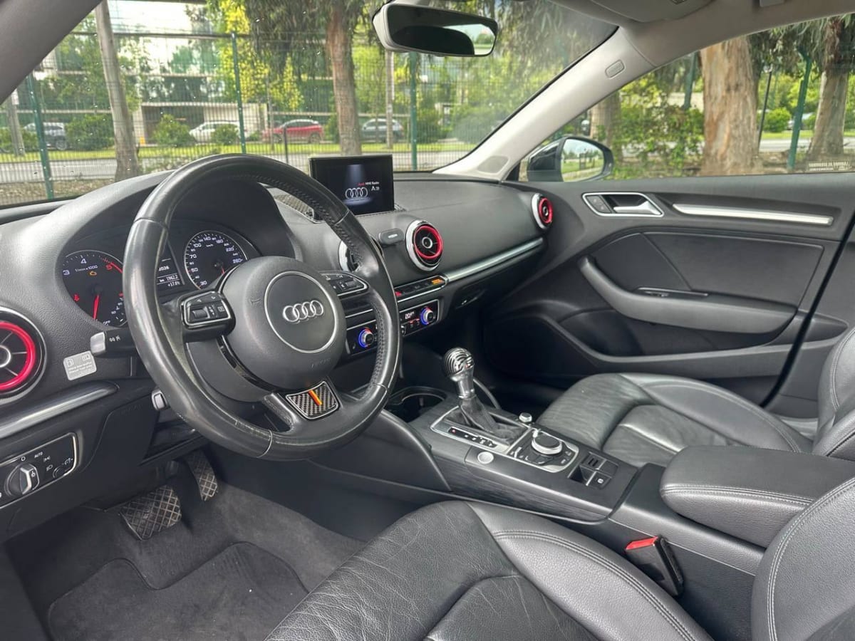 2017 Audi A3 TDI Negro - Miniatura 9