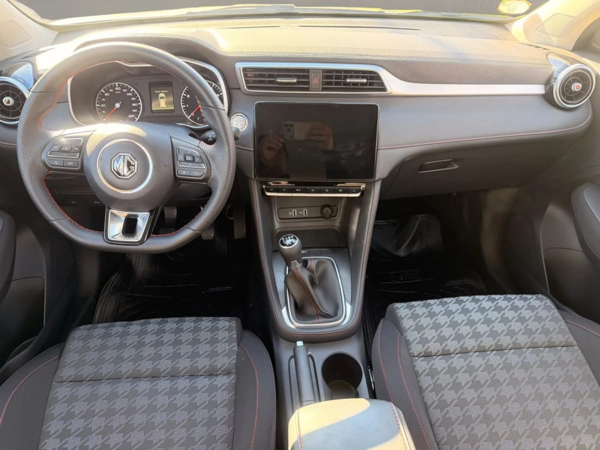 2026 MG ZX MT Plata - Miniatura 10