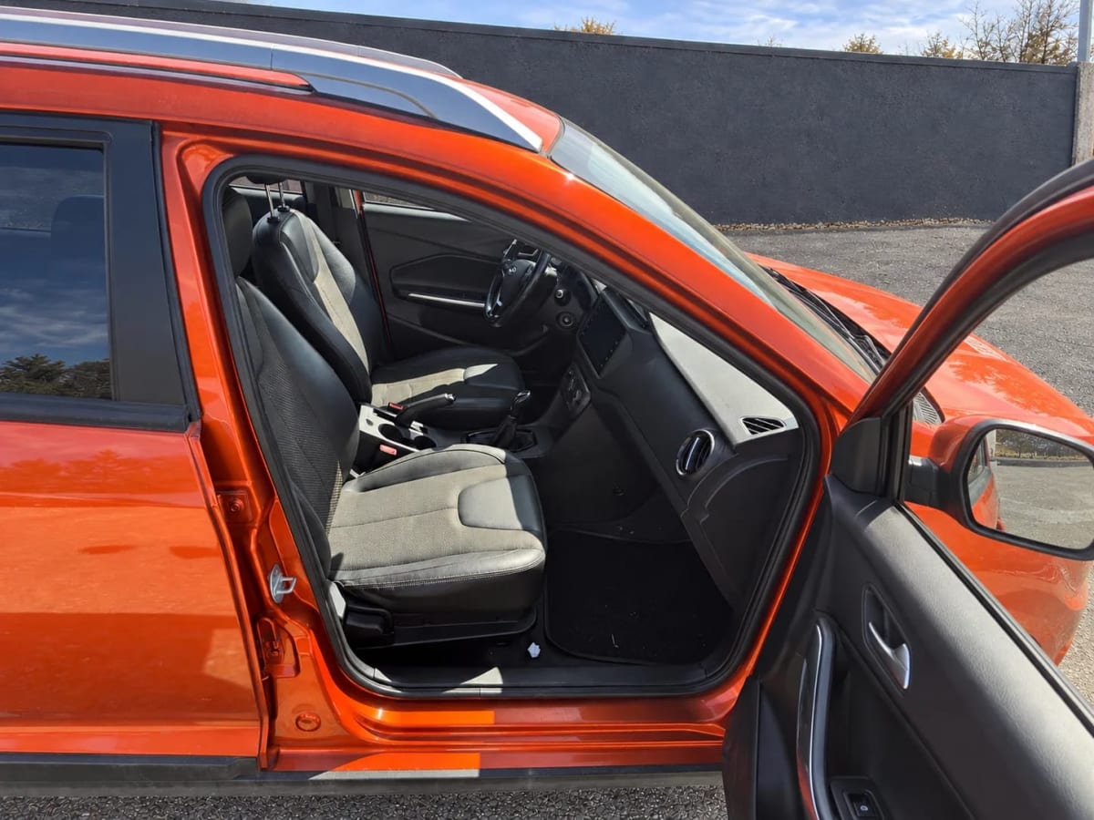 2022 Chery Tiggo 2 Naranja - Miniatura 8