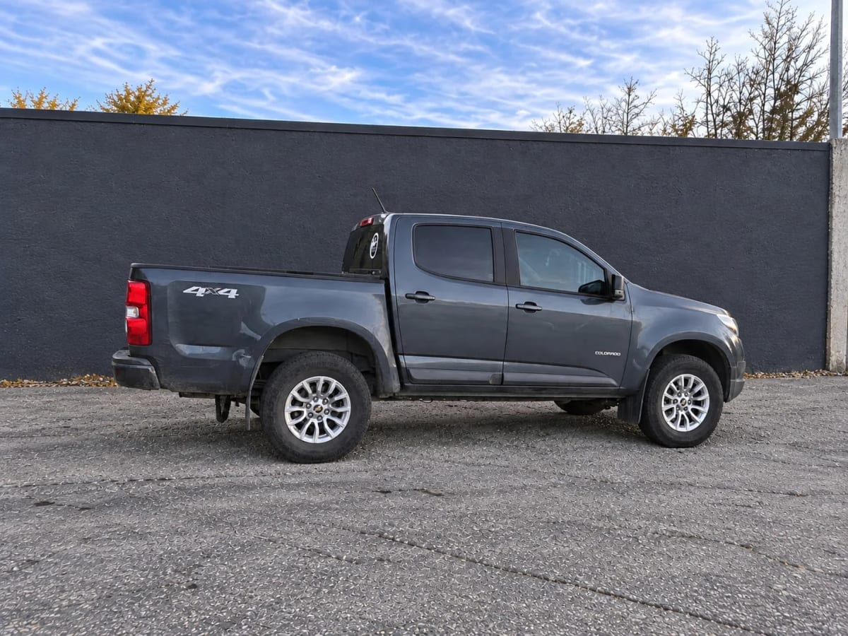 2022 Chevrolet Colorado Dcab 4x4 Gris - Miniatura 2