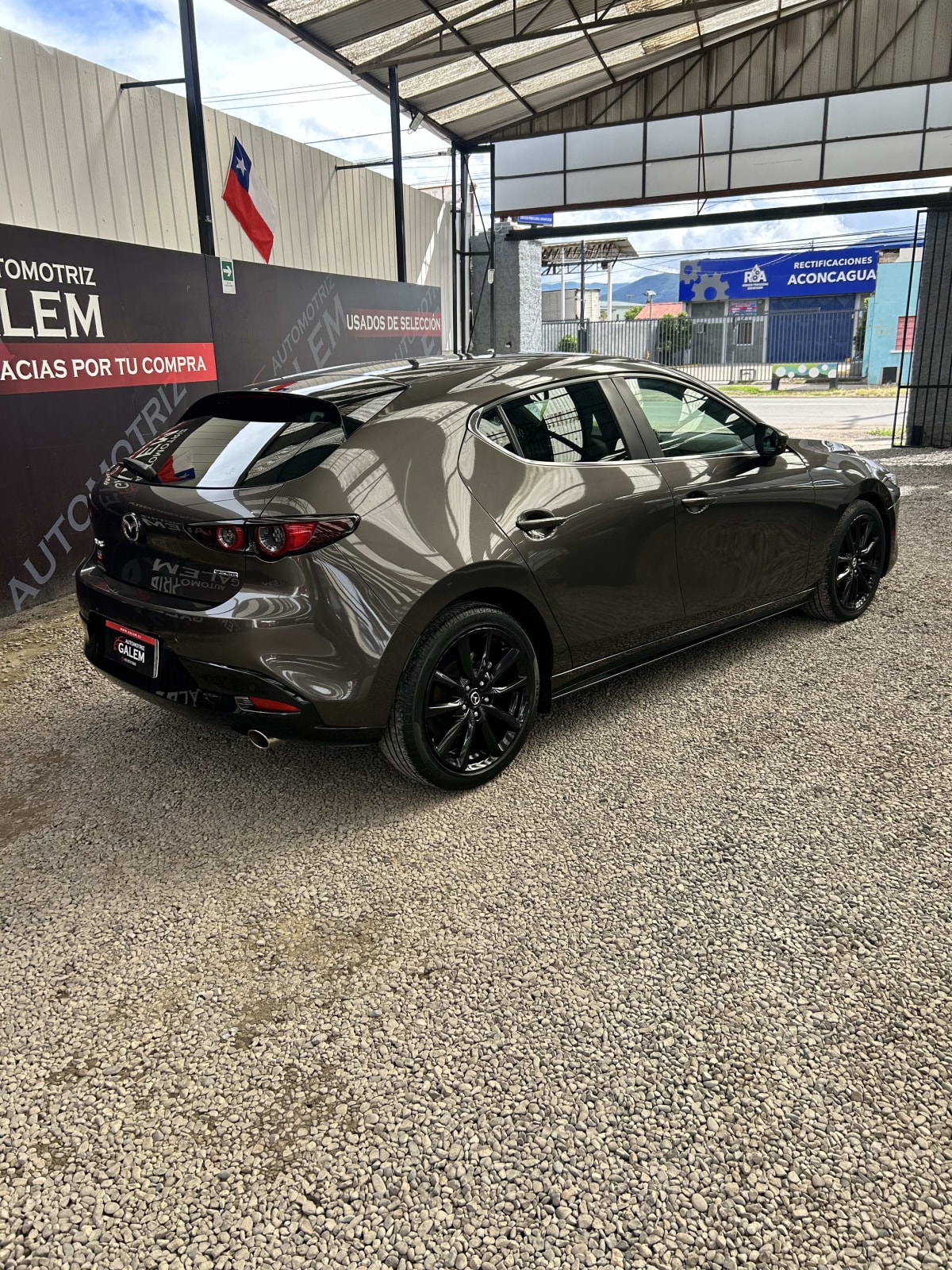 2020 Mazda New 3 Gris - Miniatura 5