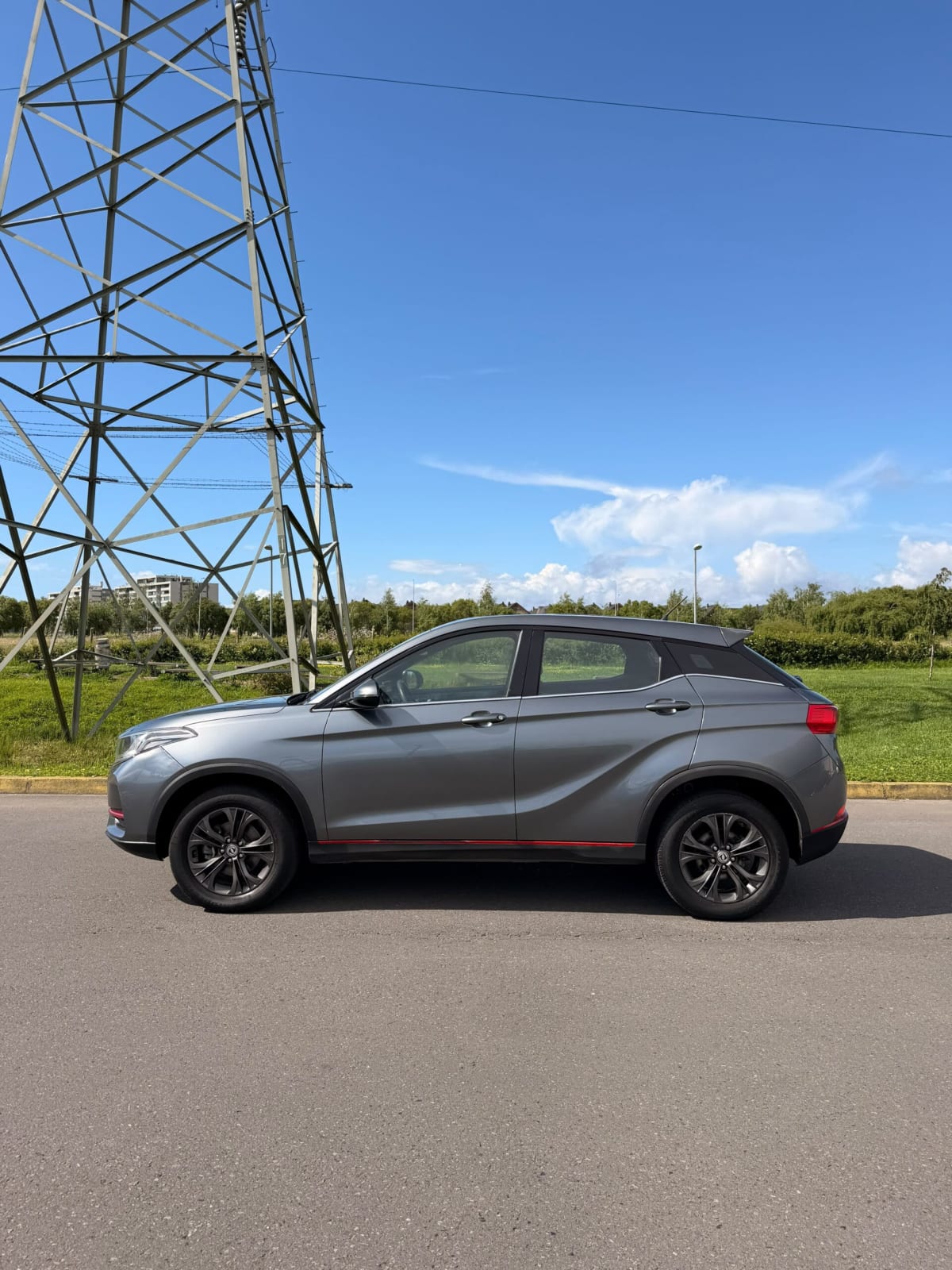 2022 DFSK 500 1.5 Gris - Miniatura 7