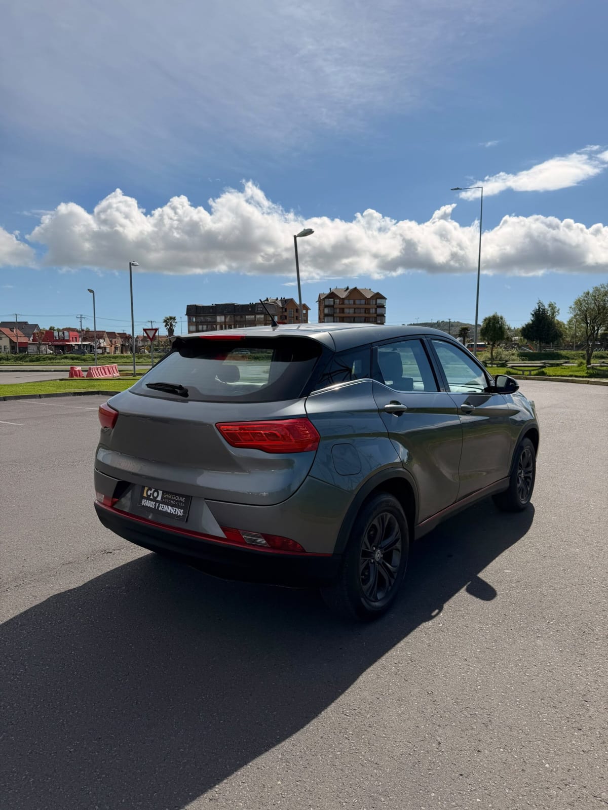 2022 DFSK 500 1.5 Gris - Miniatura 8