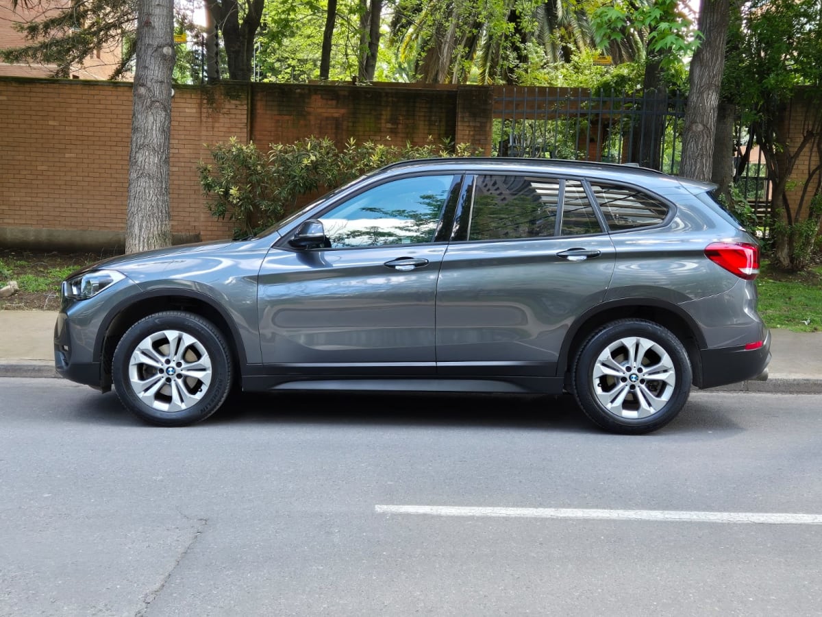 2022 BMW X1 - Miniatura 8