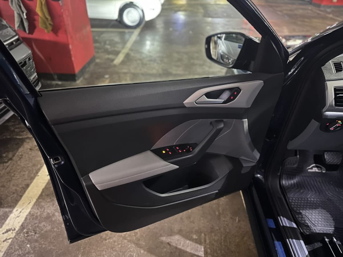 2027 Volkswagen T-Cross Comfortline Azul - Miniatura 7