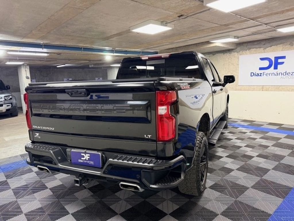 2023 Chevrolet SILVERADO - Miniatura 5