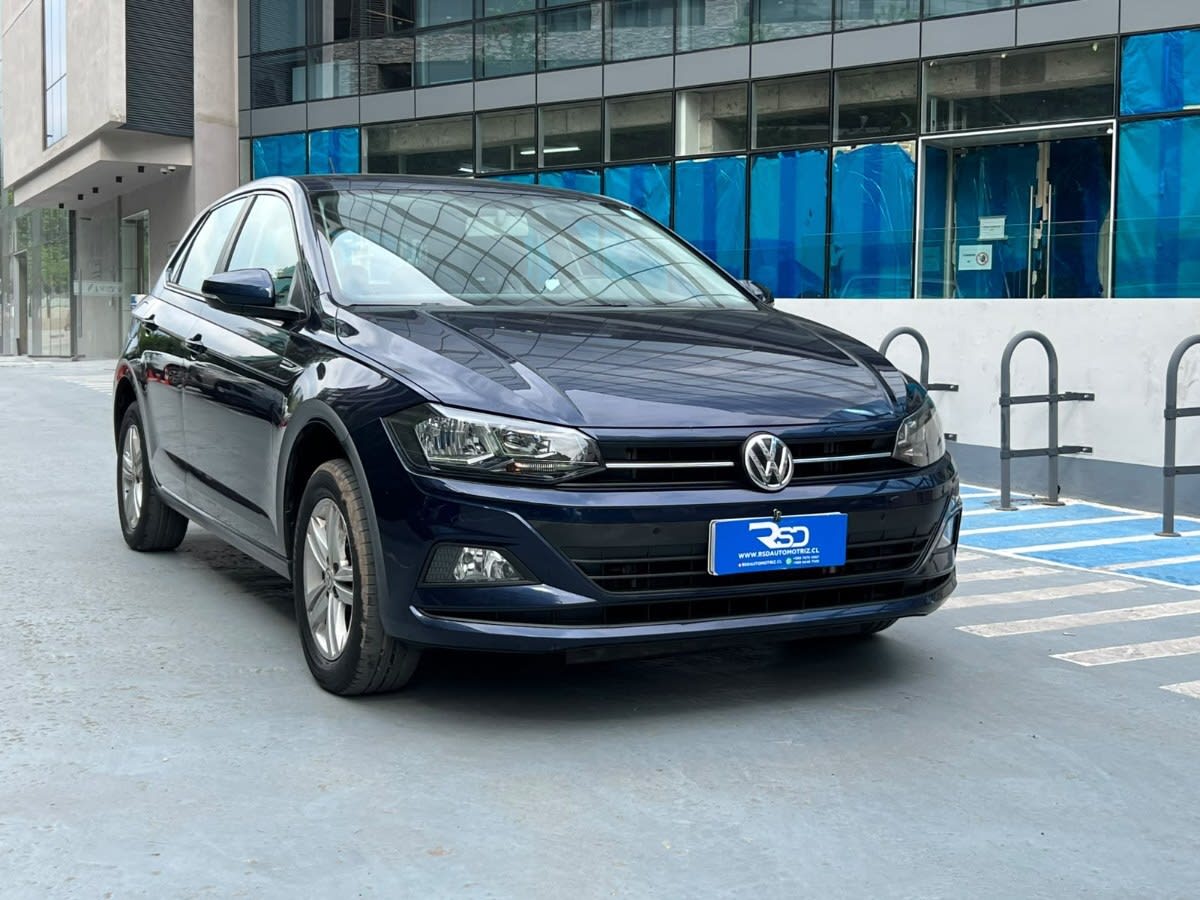 2019 Volkswagen POLO COMFORTLINE Azul - Miniatura 5