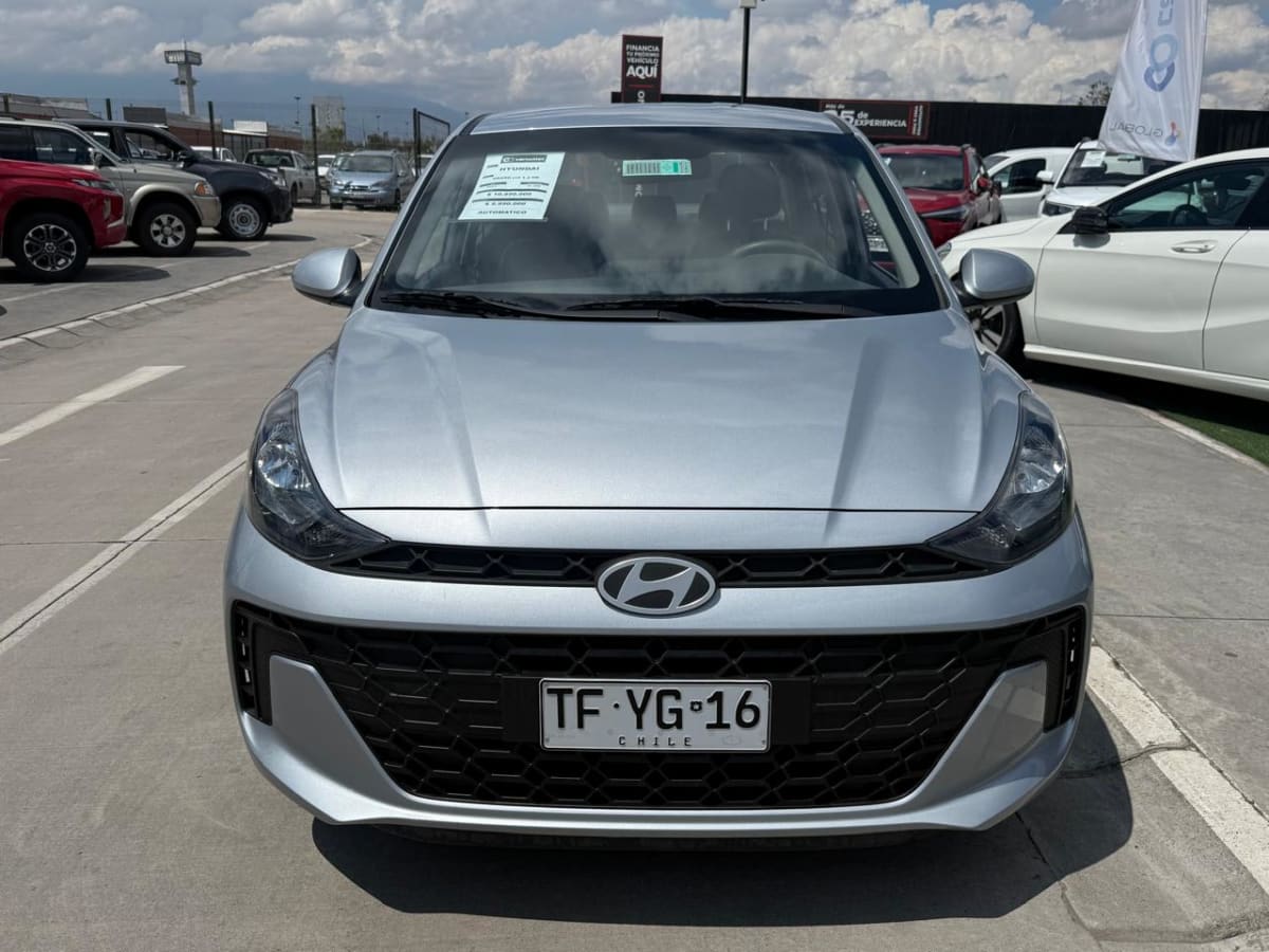 2025 Hyundai Grand I10 1.2 Plata - Miniatura 8