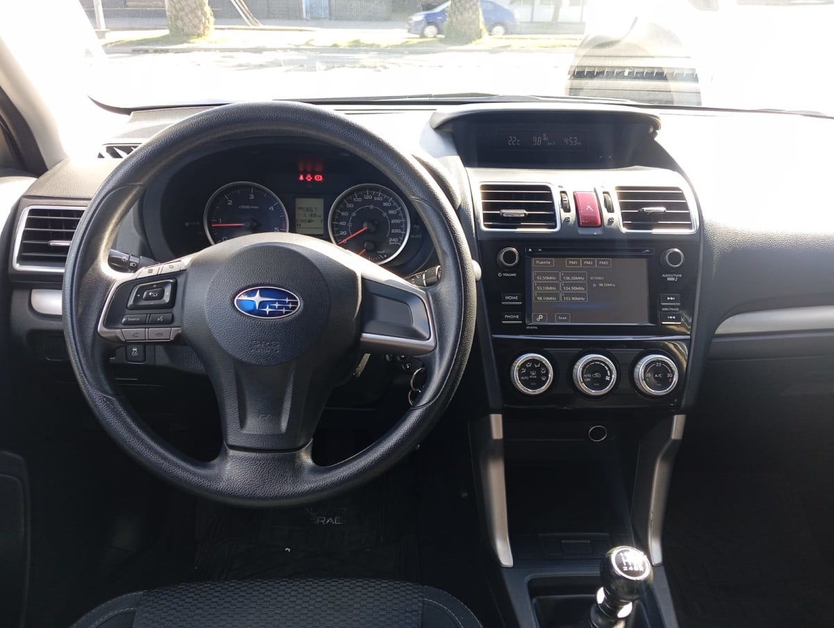 2016 Subaru Forester 2.0 Azul - Miniatura 8