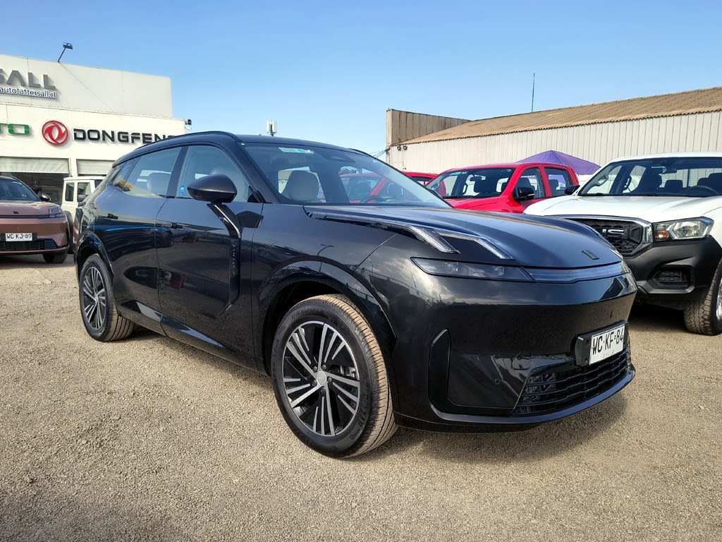 2027 Lynk & Co 08 LYNK&CO 1.5 - Miniatura 3