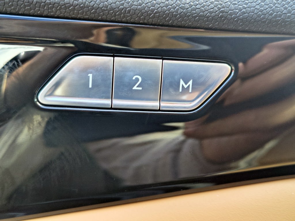 2027 Lynk & Co 09 HALO - Miniatura 9