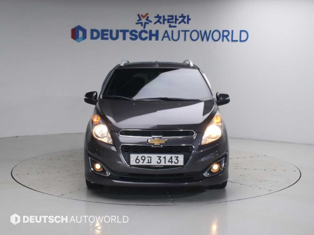 2013 Chevrolet Spark Gasoline - Miniatura 3