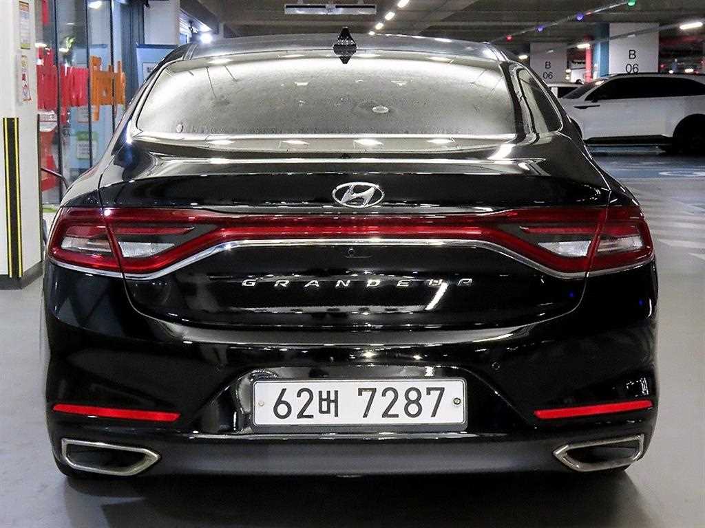 2018 Hyundai Grandeur IG - Miniatura 5