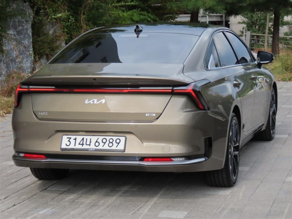 2026 Kia K8 Hybrid - Miniatura 3