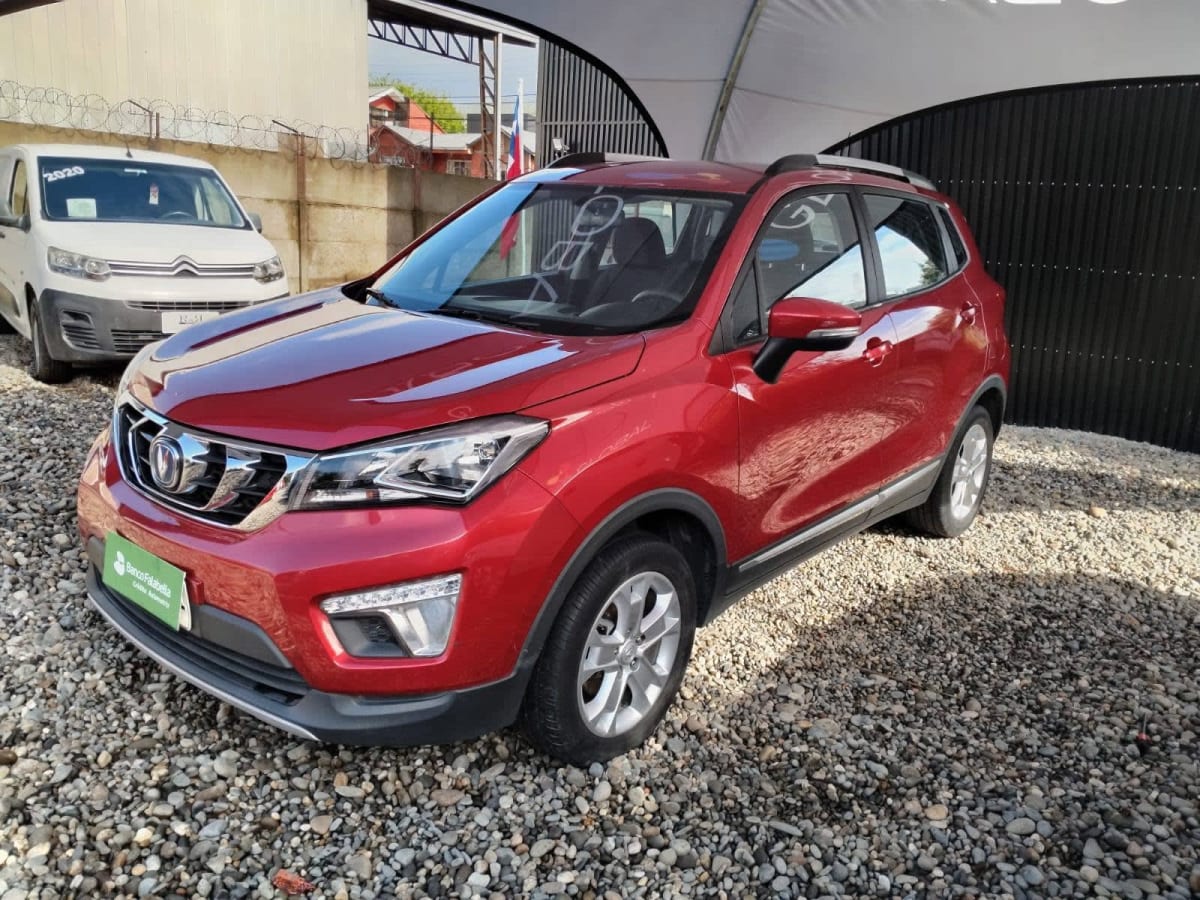 2022 Changan Cs15 Rojo - Miniatura 2