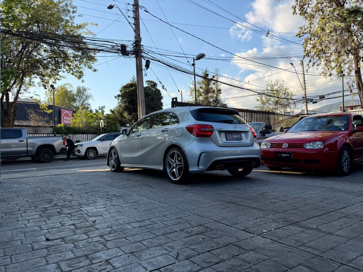 2016 Mercedes-Benz A 200 - Miniatura 7