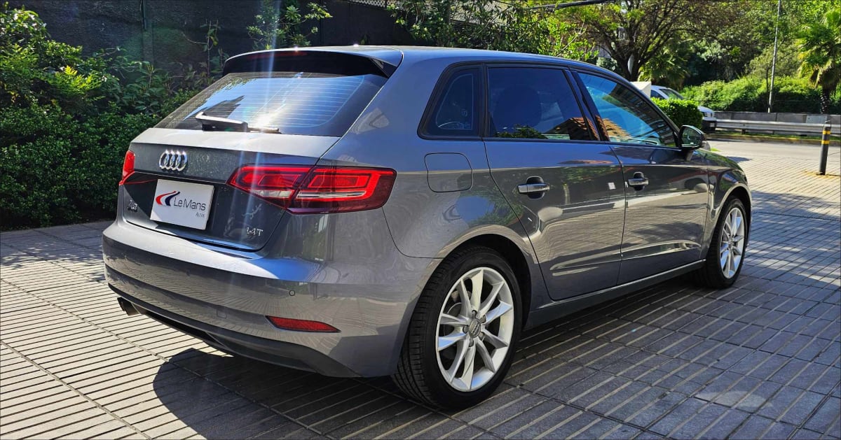 2018 Audi A3 1.4 Gris - Miniatura 6