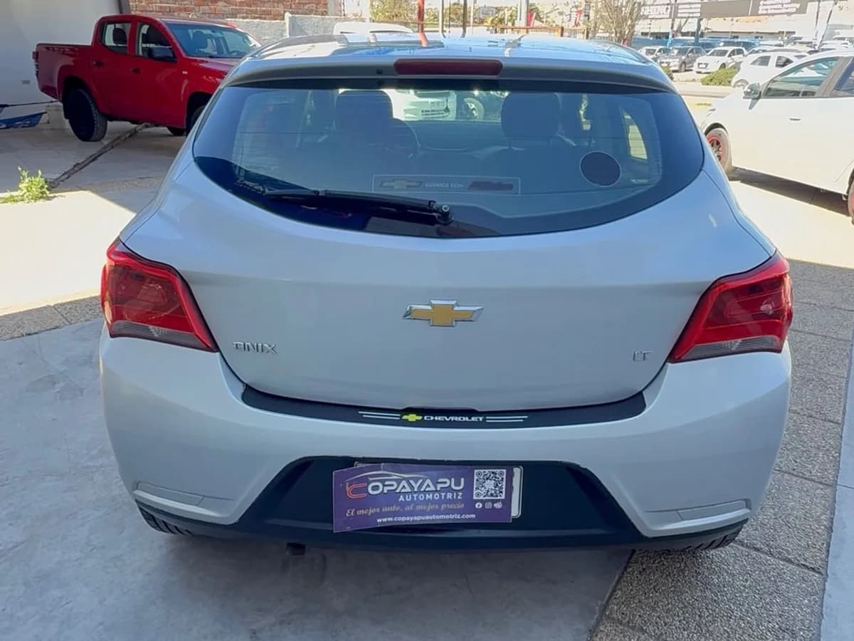 2019 Chevrolet Onix LT Plata - Miniatura 6