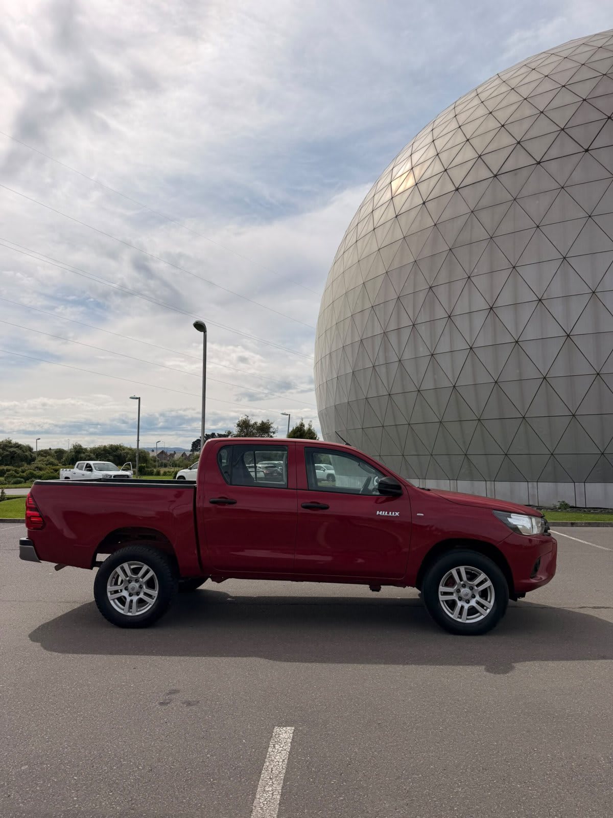 2022 Toyota HILUX DX Rojo - Miniatura 5