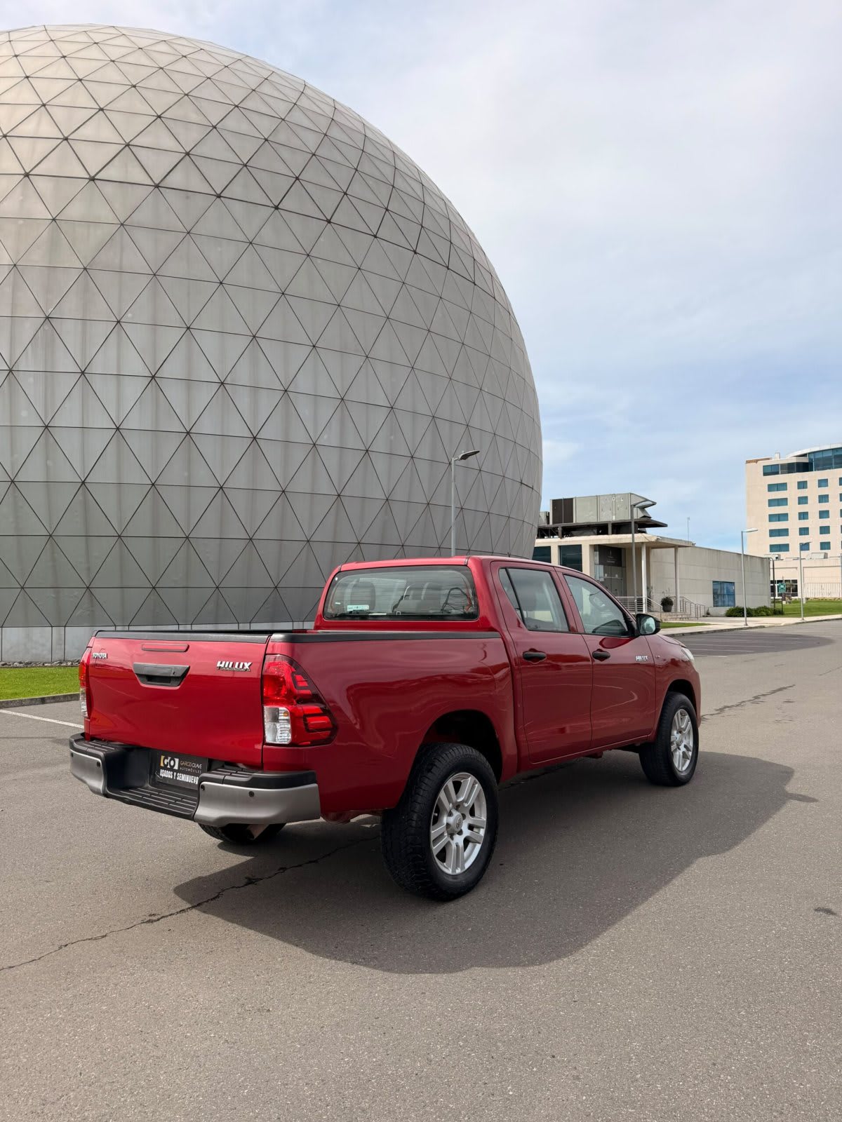 2022 Toyota HILUX DX Rojo - Miniatura 4