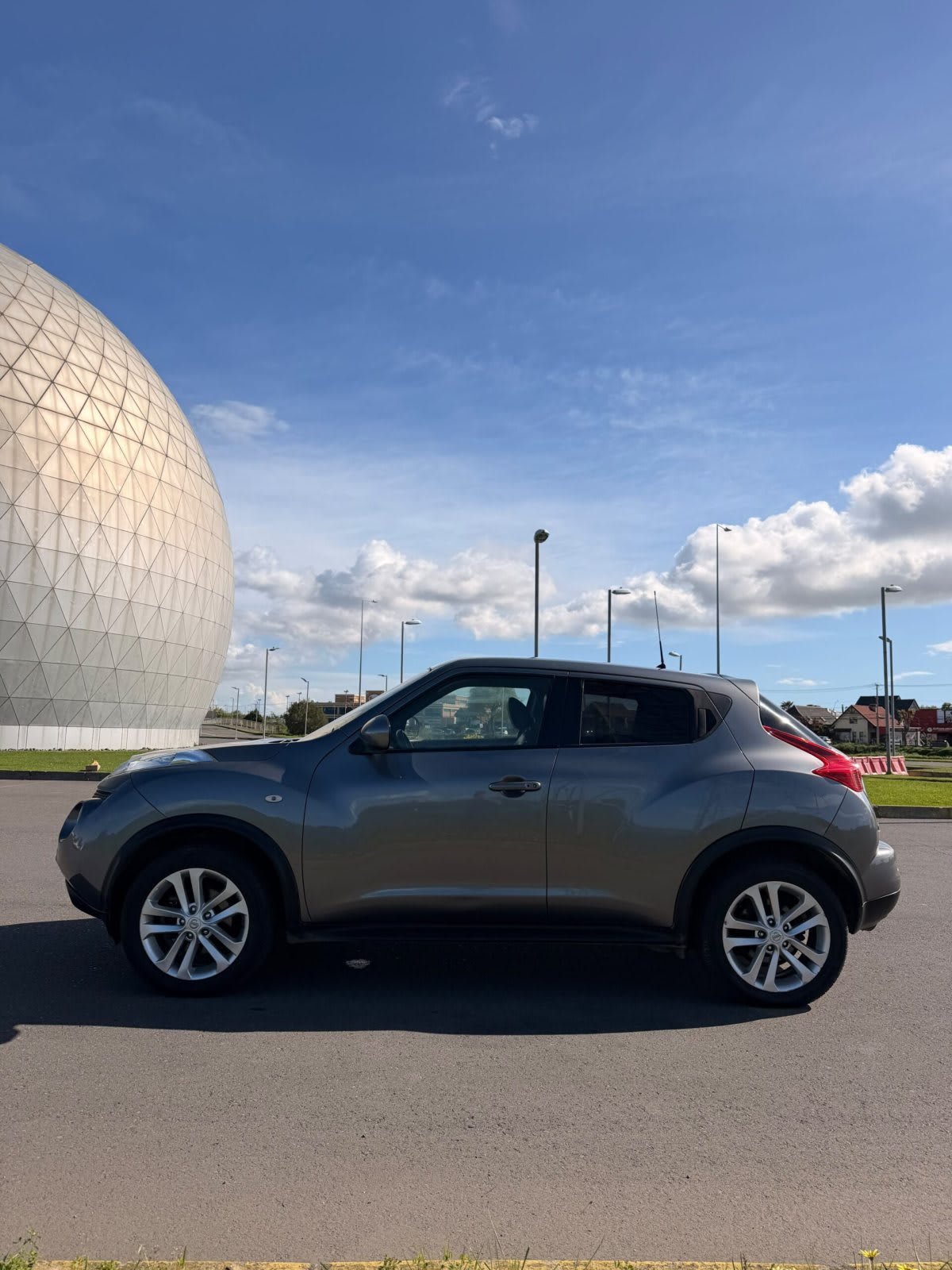 2014 Nissan JUKE 1.5 Gris - Miniatura 6