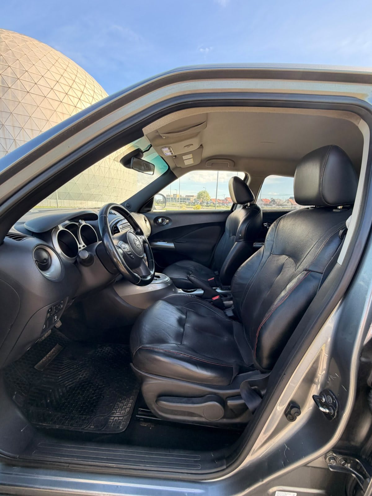 2014 Nissan JUKE 1.5 Gris - Miniatura 8