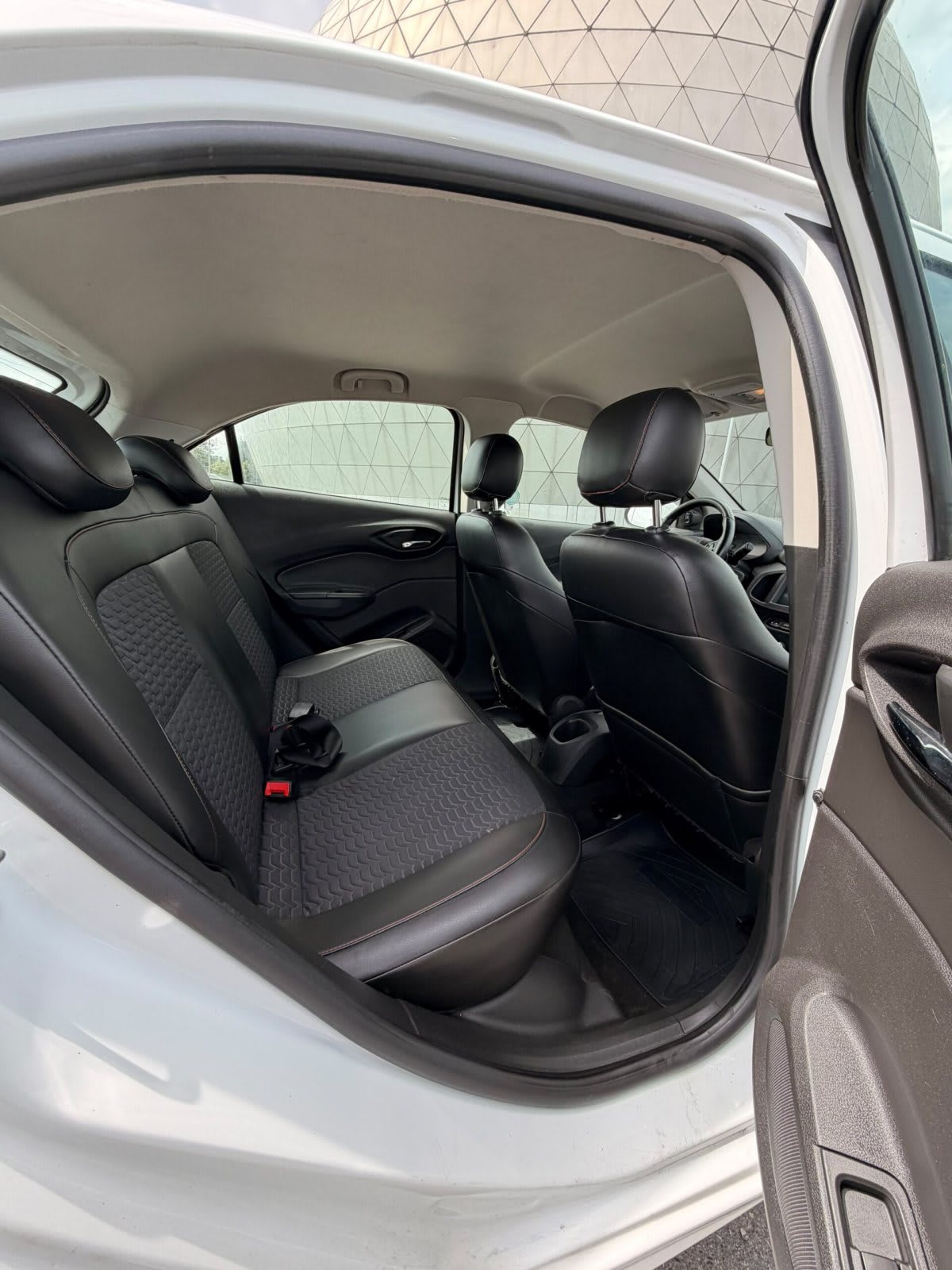 2017 Chevrolet ONIX LTZ Blanco - Miniatura 6