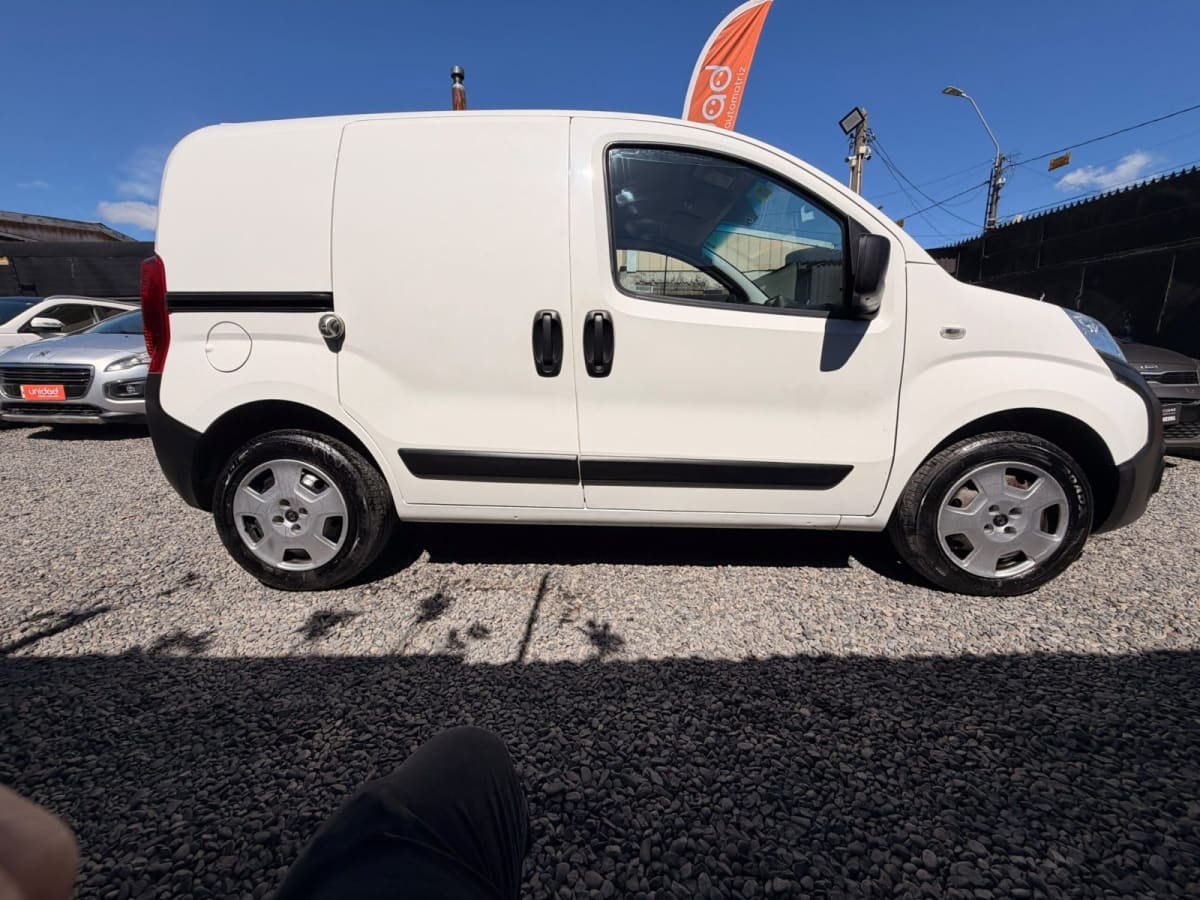 2023 Ram 700 MT Blanco - Miniatura 10
