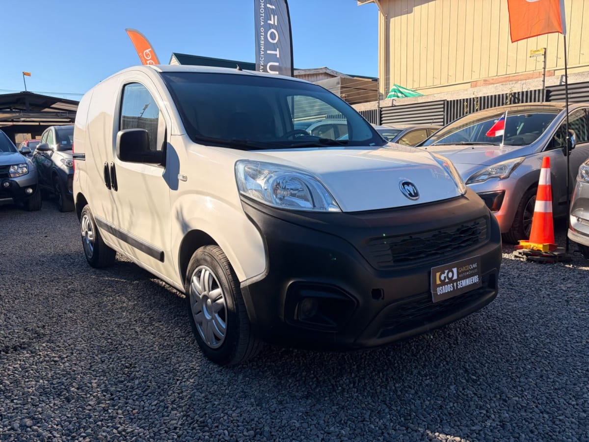2023 Ram 700 DIÉSEL Blanco - Miniatura 3