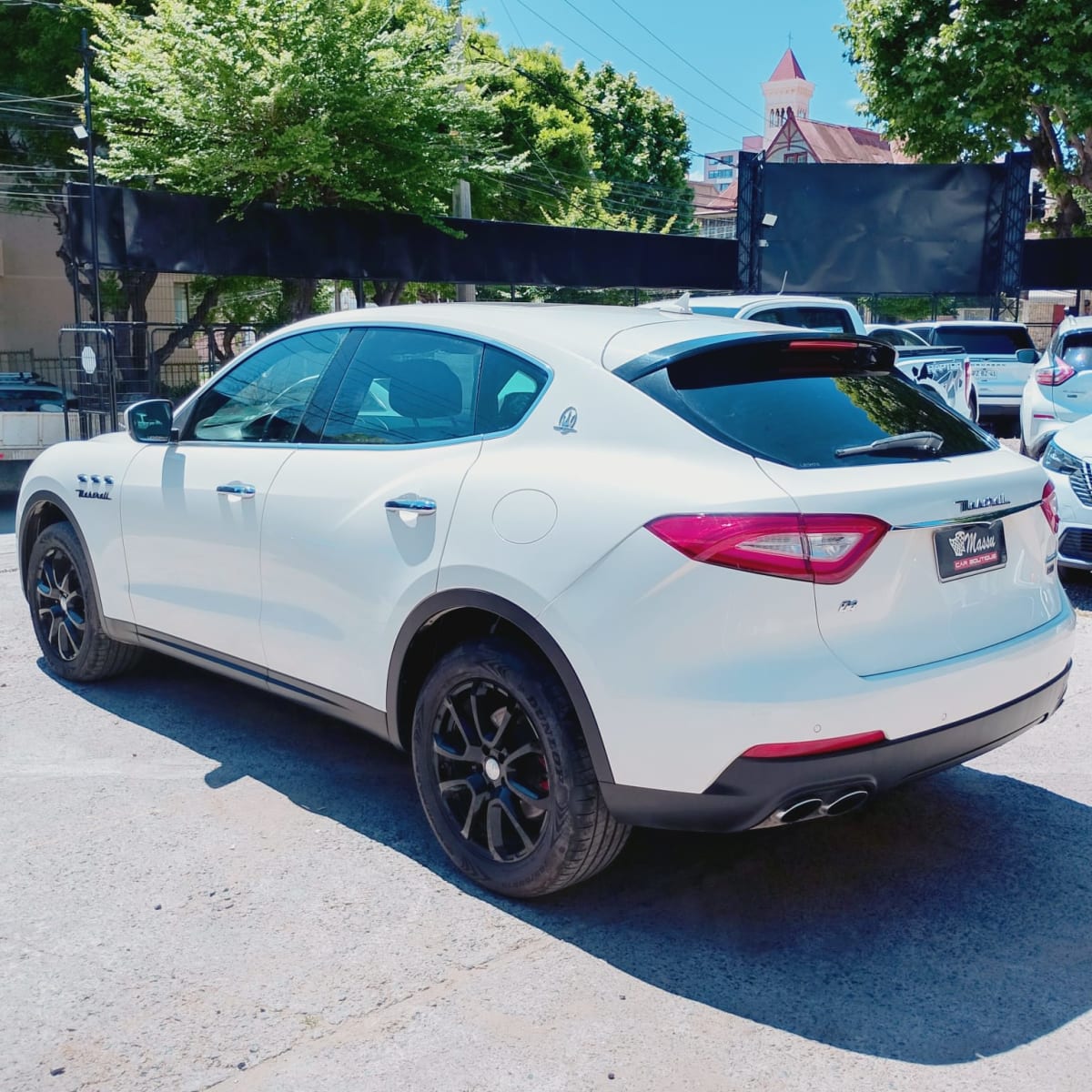 2019 Maserati LEVANTE Blanco - Miniatura 2