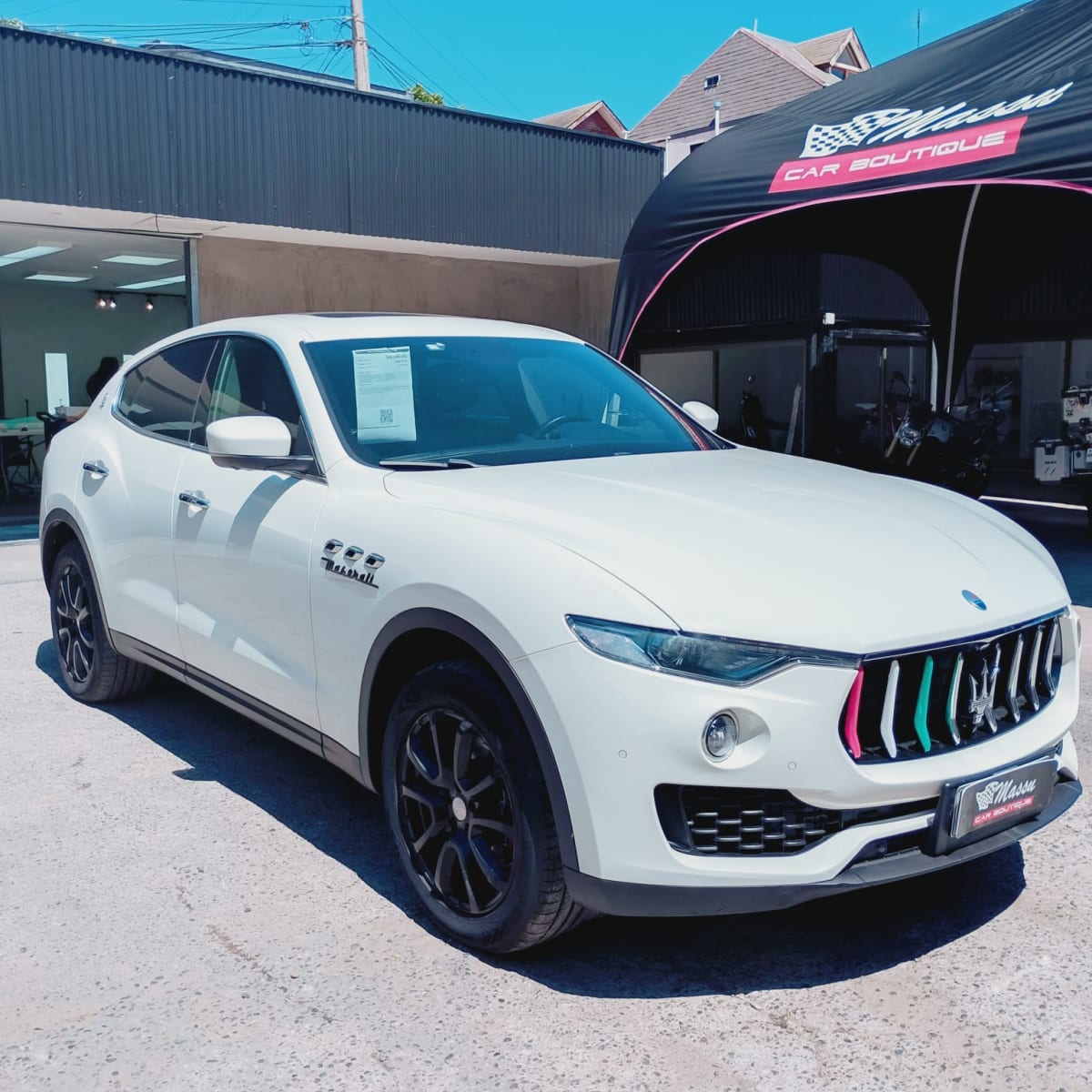 2019 Maserati LEVANTE Blanco - Miniatura 4