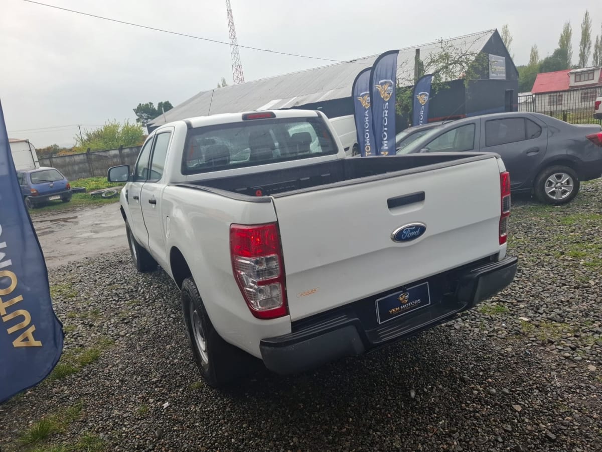 2015 Ford Ranger Blanco - Miniatura 5