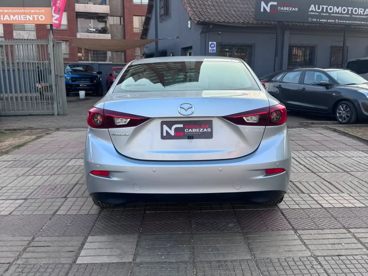 2018 Mazda 3 3 1.6 Gris - Miniatura 3