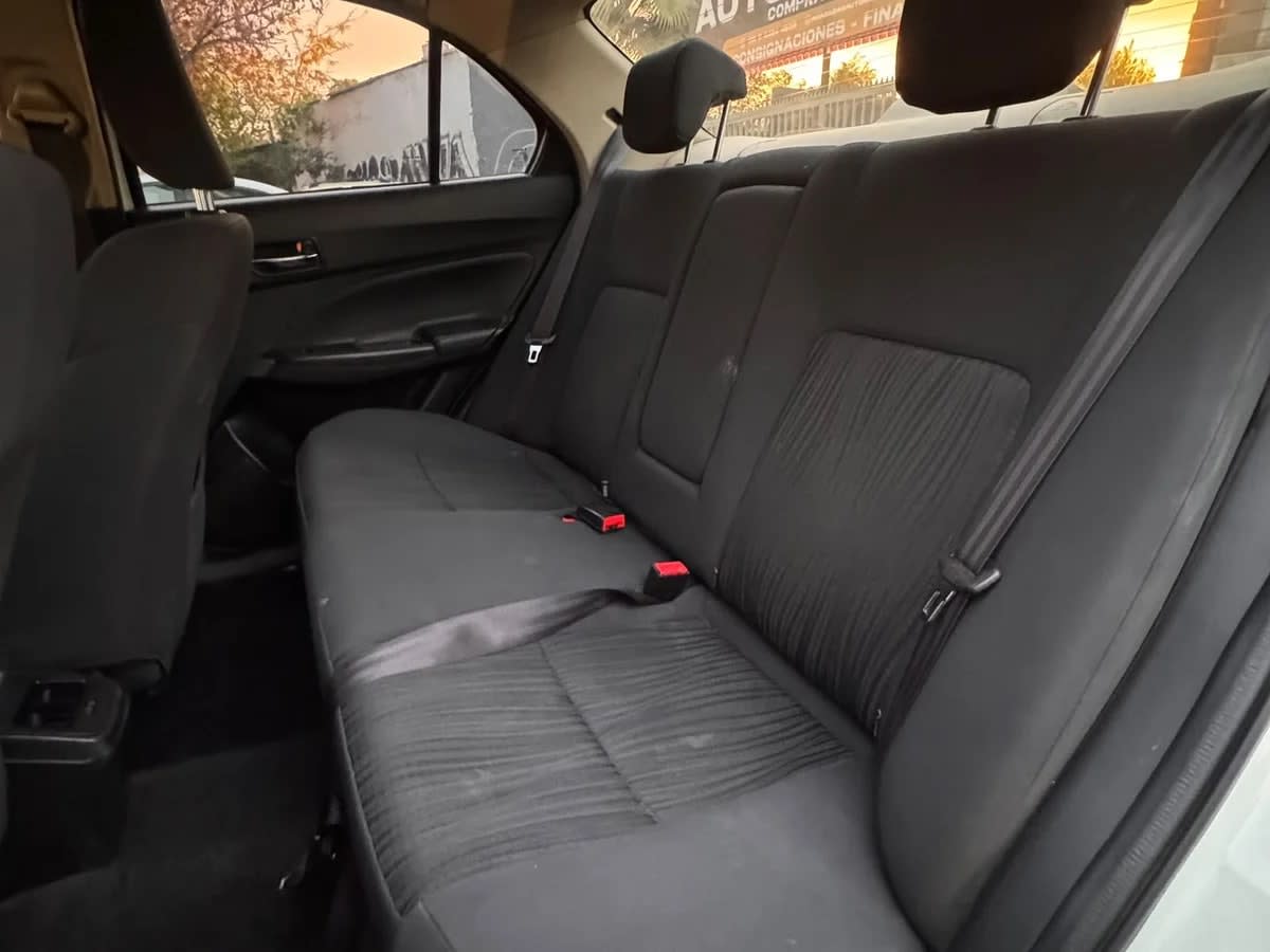 2022 Suzuki DZIRE 1.2 AUT GL Blanco - Miniatura 10