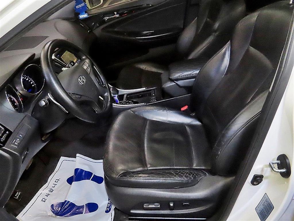 2010 Hyundai Sonata Gasoline - Miniatura 6