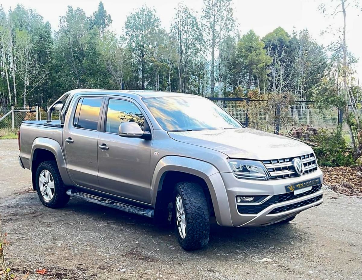 2019 Volkswagen Amarok Gris - Imagen 1